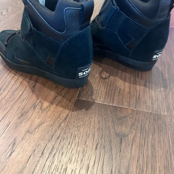Sorel Black Women's High-Top Sneakers / New - Picture 2 of 5